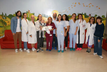 Terapia Intensiva Neonatale Aous: donato un supporto per il trasporto in ambulanza