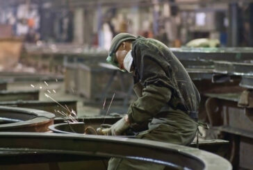 Produzione industriale in lieve crescita ad agosto
