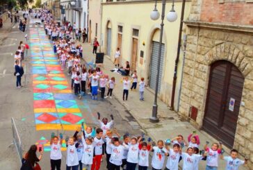 Viale Garibaldi a colori.  Grazie a studenti, insegnanti e scuola