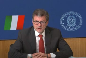 Giorgetti "Debito pubblico nostro punto debole, suonata la sveglia"