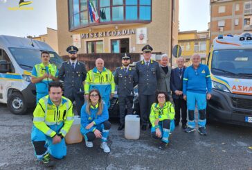 La Guardia di Finanza dona alla Misericordia di Poggibonsi il gasolio confiscato