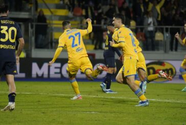 Il Frosinone torna a vincere: battuto l'Empoli 2-1