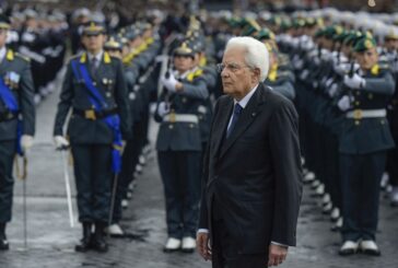 Mattarella "Italiani riconoscenti a chi impegnato in zone di crisi"