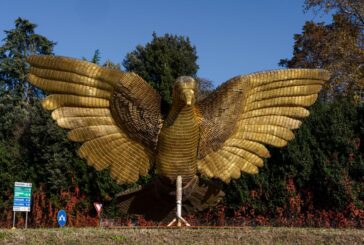 Alessandro Benetton affida la sua "Unhate Dove" al Comune di Villorba
