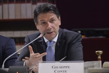 Manovra, Conte "Cancellare la norma che taglia le pensioni"