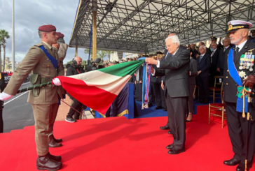 Il 186° reggimento paracadutisti Folgore insignito dell’Ordine Militare d’Italia