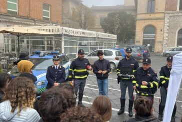 Ricordo delle vittime della strada: la Polizia coinvolge gli studenti