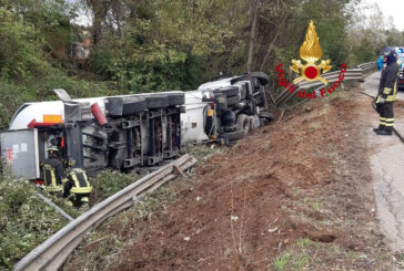 Camion carico di gpl si rovescia nei pressi di Poggibonsi