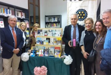 Il Rotary Club Alta Valdelsa per la biblioteca 10 nuovi audiolibri