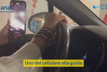 Italiani indisciplinati alla guida, il 10% gira video al cellulare