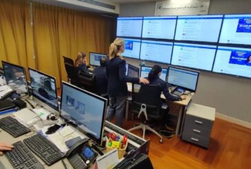 Frodi informatiche e riciclaggio, donna arrestata e diverse denunce