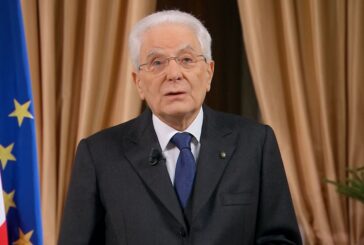 Mattarella: “Con i ragazzi i manganelli esprimono un fallimento”