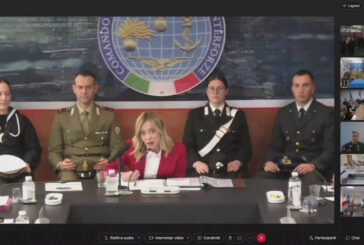 Meloni ai militari all'estero "Lavoriamo al meglio per l'Italia"