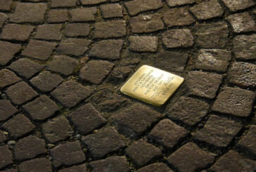 Pietre d’inciampo: ultima installazione in piazza San Giovanni