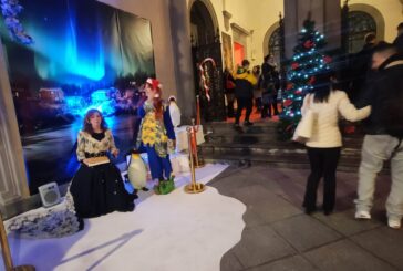 Inaugurata la casa di Babbo Natale e la pista di ghiaccio