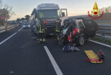 Incidente in A1: coinvolti due mezzi. Due le persone ferite