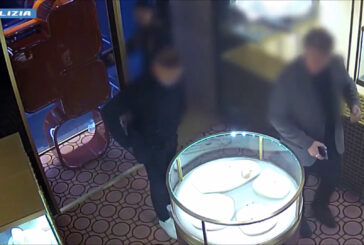 Furti per 450 mila euro in centro a Milano, 2 arresti
