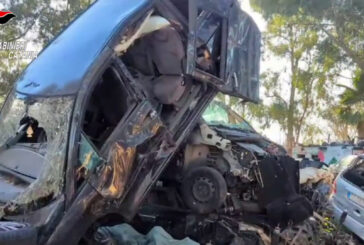 Auto rubate in discarica abusiva nel Catanese, due denunce