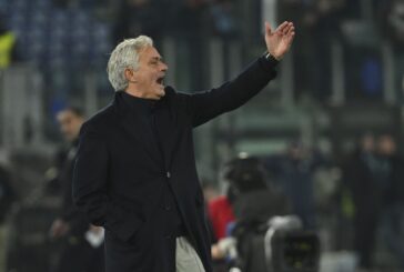 Mourinho "Roma a -4 dalla Champions, ma deve fare di più"