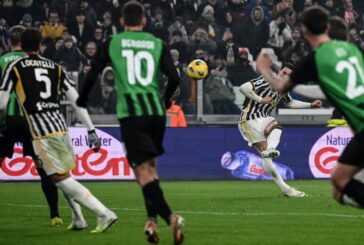 La Juve batte il Sassuolo 3-0 e torna a -2 dall'Inter