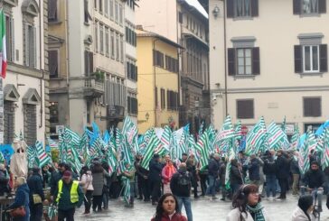 Addizionale Irpef: in mille in piazza con Cisl e Uil contro l’aumento