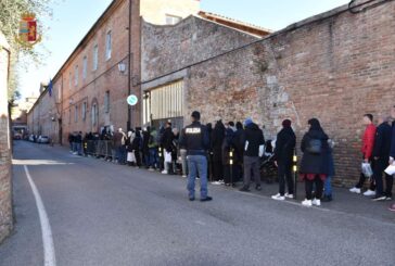 Consegnati 200 permessi di soggiorno. Bis sabato prossimo