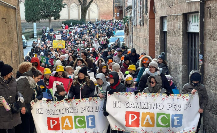 I bambini delle parrocchie in marcia per la pace