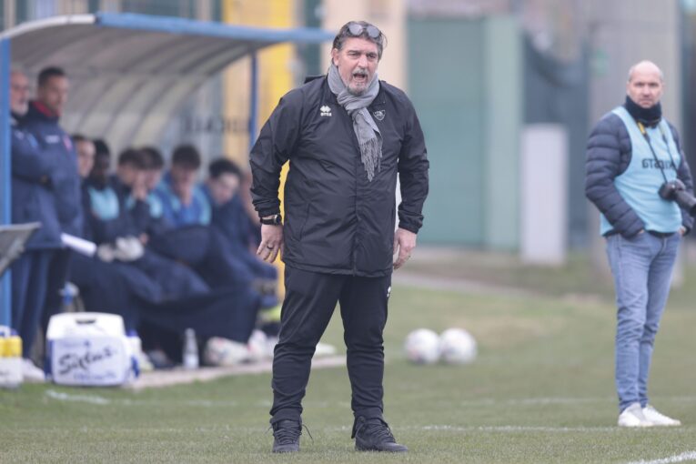 Siena obbligato a vincere il derby con Grosseto