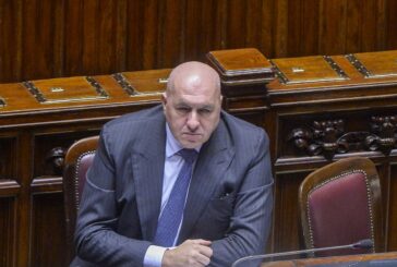 Mar Rosso, Crosetto "Con attacchi Huthi impatti pesanti per l'Italia"