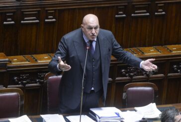 Il ministro Crosetto ricoverato d'urgenza, sospetta pericardite