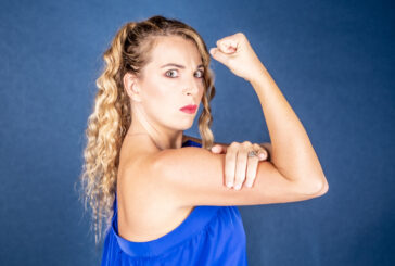 Al Pinsuti debutta la Stand-up Comedy con Chiara Becchimanzi