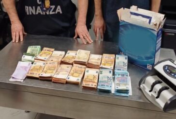 Traffico di valuta, all'aeroporto di Fiumicino sequestrato un mln euro