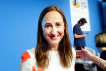 La scrittrice Sophie Kinsella rivela "Ho un cancro al cervello"