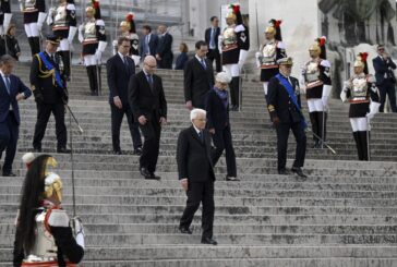 25 Aprile, Mattarella depone corona di fiori all'Altare della Patria