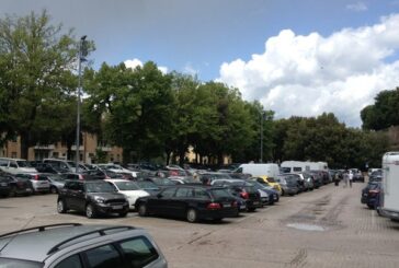 Controlli della Polizia Municipale: denunciato un parcheggiatore abusivo