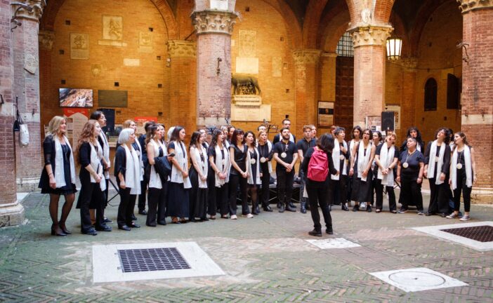 “In concerto”, i cori delle UniSi e di Firenze in una esibizione congiunta
