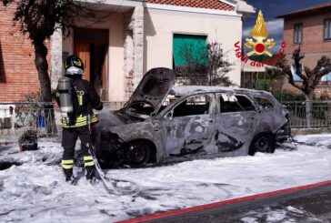 A fuoco un’auto a Ponte a Tressa