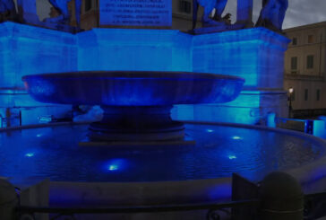 Giornata dell'Autismo, a Roma Fontana dei Dioscuri si illumina di blu
