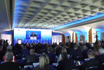 Forum Confcommercio, economia cresce lentamente ma meglio del previsto