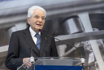 Mattarella "Il lavoro non è una merce"