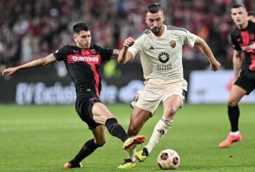 Roma vicina all'impresa, 2-2 a Leverkusen e Bayer in finale