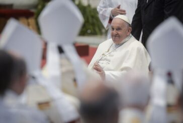 Papa "Senza bambini e giovani un Paese perde il desiderio di futuro"