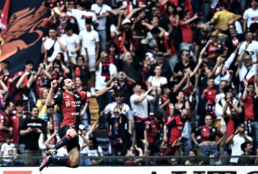 Non basta Pinamonti, vince il Genoa, Sassuolo nei guai