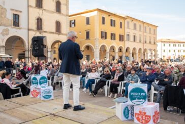 Piero Pii: in 600 in piazza Arnolfo per la presentazione del programma elettorale