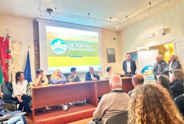 Una squadra di 7 donne e 5 uomini a sostegno di Andrea Pieragnoli