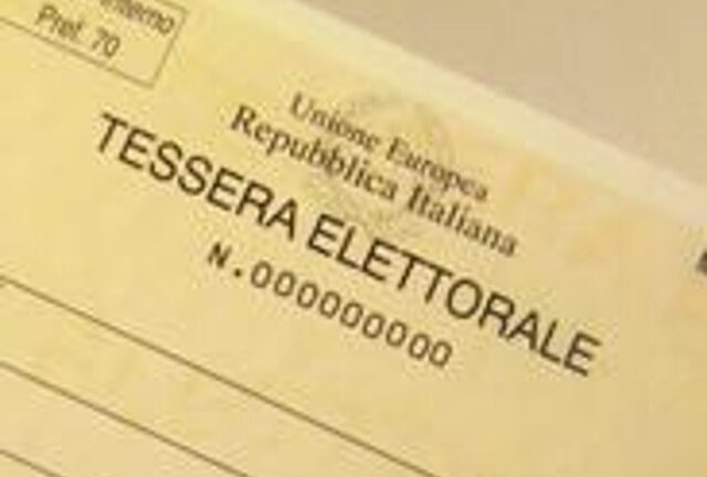 Referendum: uffici aperti per rilascio carte d’identità e tessere elettorali