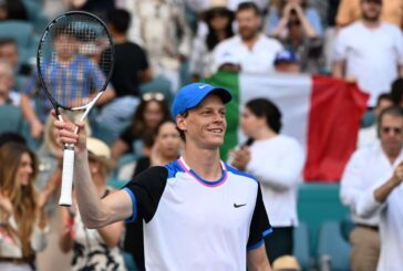 Sinner ai quarti al Roland Garros, fuori Arnaldi e Cocciaretto