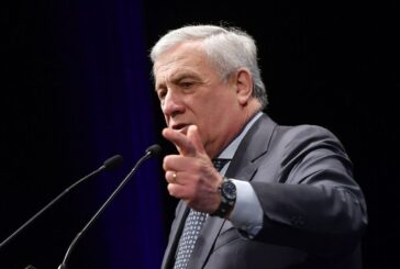 Tajani "Difendiamo Mattarella, siamo un partito europeista"
