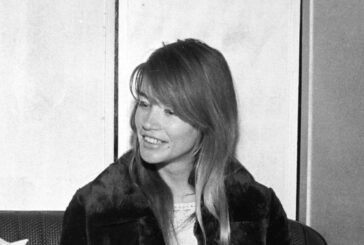 Morta la cantante francese Françoise Hardy, icona degli anni Sessanta