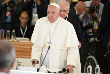 Papa al G7 "Intelligenza artificiale affascinante ma tremenda"